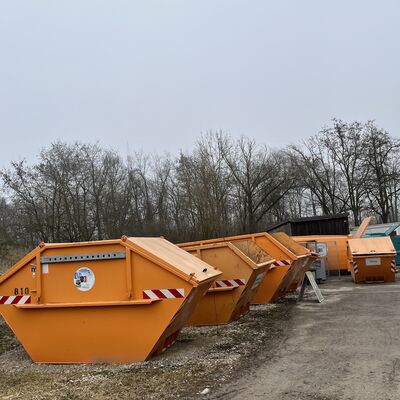 Bild vergrößern: Container am Wertstoffhof Fort Hartmann