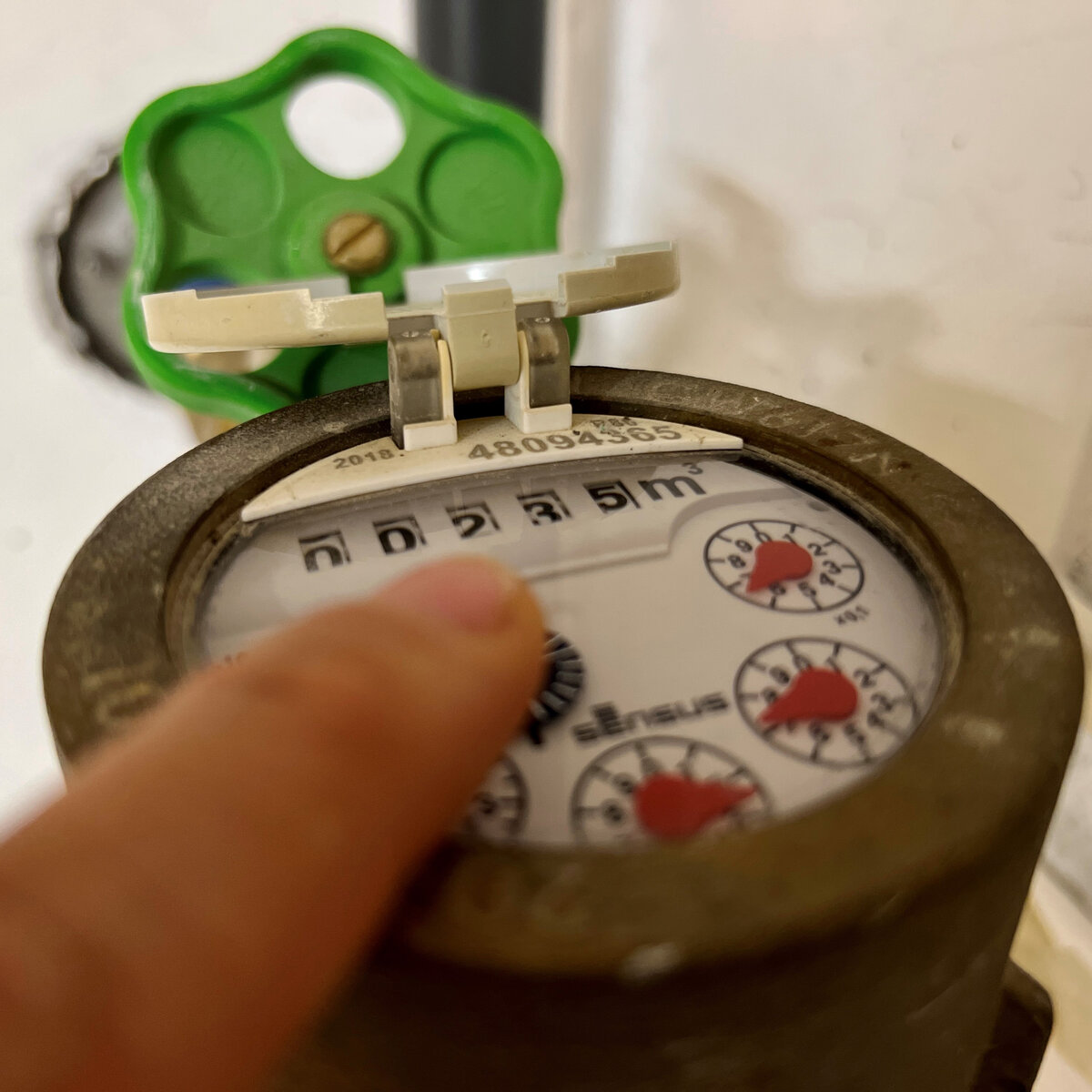 Analoger Wasserzähler